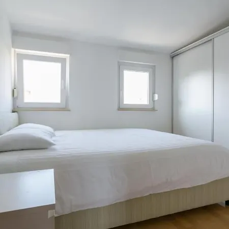 Swanky Gem Daire Dubrovnik