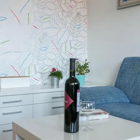Apartment Swanky Gem *